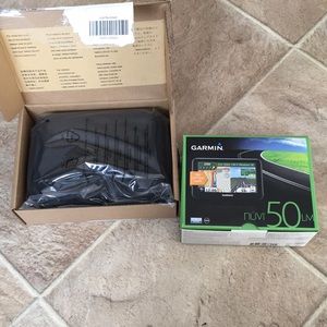 GPS AND CARRYING CASE